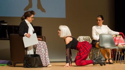 Bild: Claudius Schutte/exb
Eine Szene aus dem Stück "Männerbeschaffungsmaßnahmen".