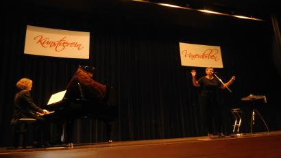 Bild: Karl Stumpfi/exb
Anja Killermann und Toby Magerl bereiteten den Gästen einen Chansonabend ganz nach Geschmack des Publikums.