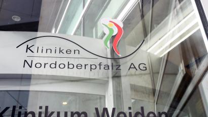 Bild: Gabi Schönberger
Die Kliniken Nordoberpfalz AG braucht einen neuen Mann oder eine neue Frau an der Spitze. Obendrein steht die AG als Gesellschaftsform zur Debatte.