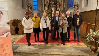 Bild: privat/exb
Von links: Andrea Gollwitzer, Elisabeth Schieder, Andrea Lang, Robert Lindner, Heidi Reil, Wilfried Römischer und Wolfgang Göldner