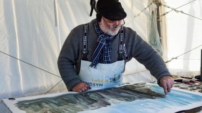 Bild: Martin Hangen/exb
Peter Lang bei der Arbeit vor Island im Sommer 2021.