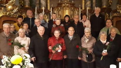 Bild: mad
In einem Gottesdienst in der Pfarrkirche St. Ulrich dankten die Jubelpaare für die gemeinsamen Ehejahre.