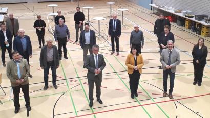 Bild: Hirsch
Die Akteure des „Smarten Gesundheitsnetzwerkes Schwarzach-Regen“ tagten erstmals in Bodenwöhr und beschlossen, ihre Zusammenarbeit zu verstärken.