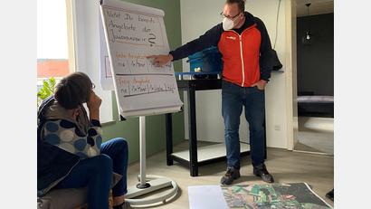 Bild: Katja Bloßfeldt/exb
Wo treffen sich Jugendliche und was wünschen sie sich in der Stadt? Darum ging es bei einem Workshop im Jugendtreff Waldsassen.