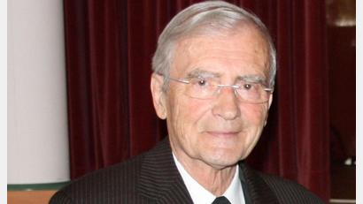 Archivbild: bjo
Pfarrer Georg Braun ist am Samstag im Alter von 81 Jahren verstorben.