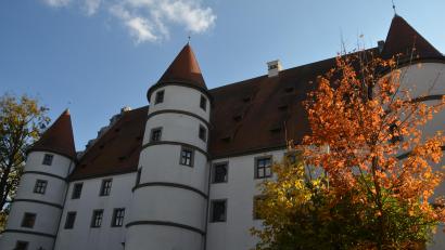 Bild: dob
Das Vohenstrraußer Juwel und Wahrzeichen, die Friedrichsburg, im Herbst.