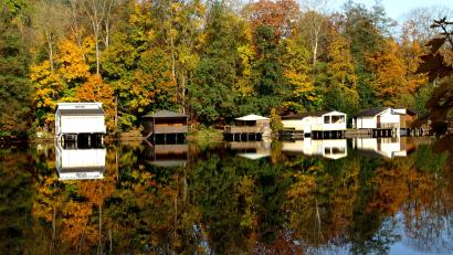 Bild: do
So schön kann der Herbst sein: Am Rußweiher gibt es ein leuchtendes Farbenmeer zu bestaunen.