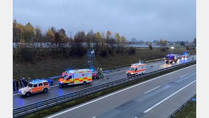 Bild: dob
Ein folgenschwerer Unfall ereignete sich am späten Sonntagnachmittag auf der A 6 zwischen Pleystein und Waidhaus.