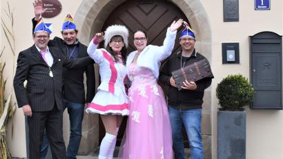 Bild: rgr
Der Faschingsverein Hütten-Grafenwöhr wollte das Rathaus stürmen, doch die Schatzkiste blieb leer.