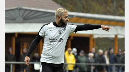 Archivbild: Ziegler
Erdal Izmire, Trainer der SG Ursulapoppenricht, muss seine Mannschaft erneut auf einen knackigen Gegner einstellen: Es kommt der Tabellenführer 1. FC Rieden.