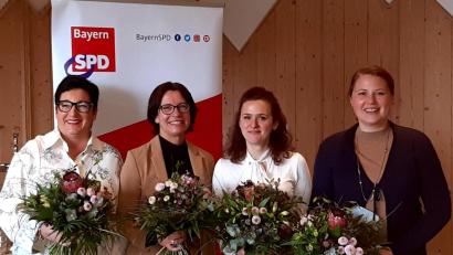 Bild: Hirsch
Karin Frankerl (Zweite von links) ist neue AsF-Vorsitzende der Oberpfalz. Ihre Stellvertreterinnen sind Birgit Fruth (links) und Andrea Dirmeier (Zweite von rechts). Rechts: MdB Carolin Wagner.