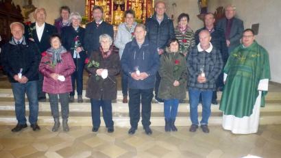 Bild: mad
Viele Jahre sind sie gemeinsam durch das Leben gegangen. Dafür sagten sieben Paare im Ehejubiläumsgottesdienst Danke.