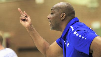 Archivbild: G. Büttner
Die Hamm Baskets Weiden unterlagen Oberdürrbach mit 52:78. Trainer Jonny Griffin ärgerten vor allem die vielen Ballverluste.