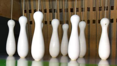 Symbolbild: Ziegler
Alle Neune auf einer Kegelbahn. Fortuna Neukirchen verlor sein Heimspiel gegen Eintracht Bamberg.