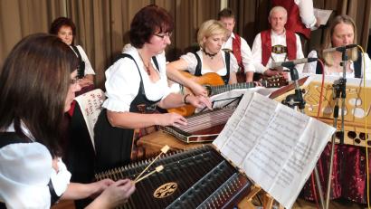 Archivbild: Hirsch
Am 20. November hätte das Sänger- und Musikantentreffen in Schwarzenfeld stattfinden sollen. Es wurde wie der Weihnachtsmarkt eine Woche später abgesagt.