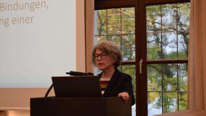 Bild: szl
Monika Härtl stellte im Sozialausschuss die aktuelle Situation des Sozialen Wohnungsbaus im Landkreis Tirschenreuth vor.