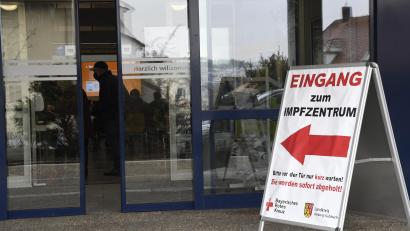 Bild: Petra Hartl
Das BRK-Impfzentrum in Sulzbach-Rosenberg. Künftig sollen Booster-Impfungen schon nach fünf Monaten nach der Zweitimpfung verabreicht werden.