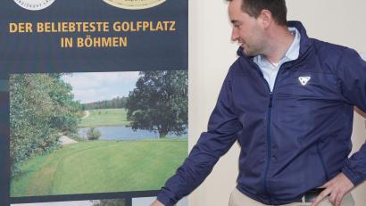 Bild: Eger
Das Golfresort Franzensbad ist der beliebteste Golfplatz in Böhmen. Damit das so bleibt hat der Stiftländer Matthias Schnurrer viele Pläne und Vorhaben, die er als neuer Golfmanager umsetzen möchte.
