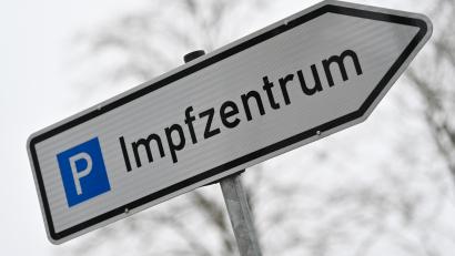 Symbolbild: Patrick Pleul
Im Impfzentrum Weiden-Neustadt findet derzeit keine Terminvergabe für Impfungen statt - ab kommender Woche soll sich das ändern.