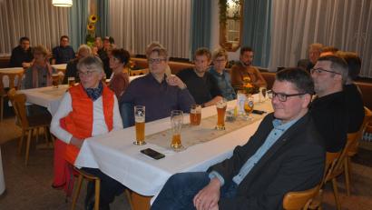 Bild: jr
Gut besucht war die Pechbrunner Bürgerversammlung im Landgasthof Obst. Bei dem Treffen wurden viele Themen besprochen.