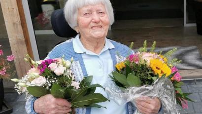 Bild: gz
Die Eslarnerin Rosa Kleber erhielt im Kreis ihrer Familien eine große Anzahl an Glückwünschen.