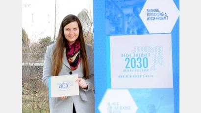 Bild: Christine Hollederer/exb
Katharina Schenk ist seit 2020 Regionalmanagerin des Landkreises Amberg-Sulzbach und zuständig für die Umsetzung der Leitbild-Strategie.