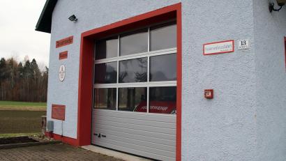 Bild: jma
Hier am Feuerwehrhaus in Ranna sollen die Veranstaltungen unter Hygienevorschriften ablaufen.