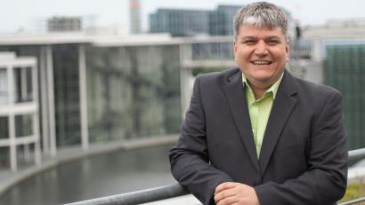 Archivbild: Büro Stefan Schmidt
Bundestagsabgeordneter Stefan Schmidt gibt sein Amt als Bezirksvorsitzender von Bündnis 90/Die Grünen ab.