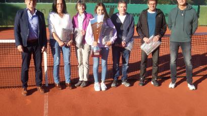 Bild: mad
Die neuen Vereinsmeister wurden bei der Saisonabschlussfeier des Tennisclubs ausgezeichnet.