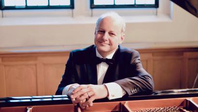 Bild: Wolfgang Manz/exb
Pianist Wolfgang Manz wird in diesem Konzert die lang verschollene Klaviersonate von Franz Hofmann zur Uraufführung bringen.
