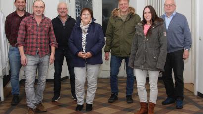 Bild: wro
Nach den Vorstandswahlen bei der UBF: Im Bild von links Andreas Schön, Gerhard Enslein, Ferdinand Lienerth, Rita Wildenrother, Markus Mayer, Sandra Stöckl und Hans Bauer.