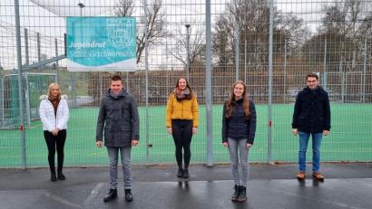 Bild: Stadt Tirschenreuth/exb
Der neu gewählte Vorstand des Tirschenreuther Jugendrats (v.l.): Verena Müller, Lukas Üblacker, Lena Mayerhöfer, Julia Burkhard und Jugendbeauftragter Sebastian Wiedemann.