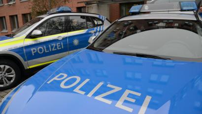 Symbolbild: Petra Hartl
Unfallflucht und Fahren ohne Führerschein beschäftigt die Polizei in Sulzbach-Rosenberg.