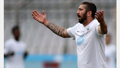 Archivbild: Ulrich Wagner/dpa
Sascha Mölders hatte laut eines Berichts der Münchener "Abendzeitung" keinen Rückhalt mehr in der Mannschaft des TSV 1860 München.