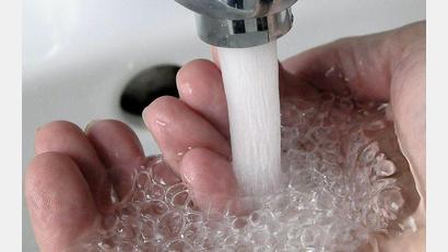 Bild: Petra Hartl
Der Wasserverbrauch wird in Nabburg teuerer. Auch die Gebühren für die Entwässerung steigen.