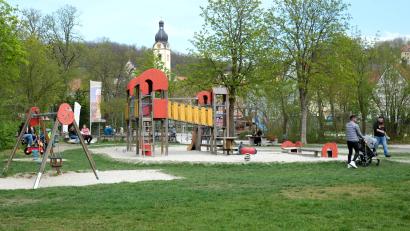 Archivbild: Hirsch
Bei der Neugestaltung des in die Jahre gekommenen Schwandorfer Stadtparks dürfen die Bürger ihre Ideen einbringen. Die beauftragte Architektin wertet die Vorschläge aus und gibt sie an den Stadtrat weiter.