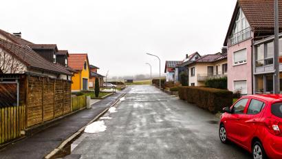 Bild: njn
Der Rotangerweg mit Blick auf das zurückgenommene Baugebiet.