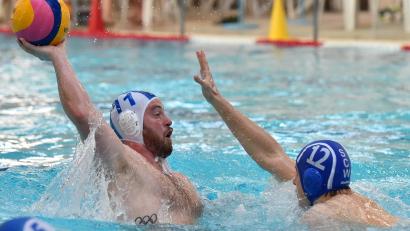 Archivbild: af
Sean Ryder (links) steht nach seiner Covid-Infektion erstmals wieder im Aufgebot der Weidener Wasserballer.