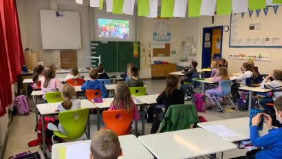 Bild: bk
Mit einem digitalen Bildungsangebot entwickelten die Schulkinder mit Lehrkräften erstmals einen digitalen Adventskalender.