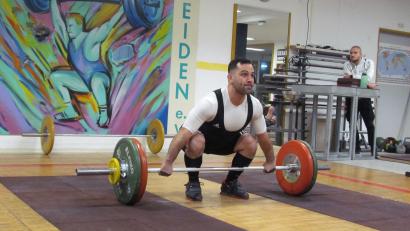 Bild: ssm
Mohammad Mostafawi an der Hantel.