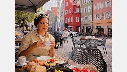 Bild: Abdulazeez
"Ich fühle mich hier nicht mehr fremd." Zahraa Ahmed Abdulazeez in der Altstadt von Weiden.
