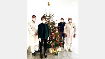 Bild: Gerlinde Haimerl/exb
Ärztlicher Direktor Dr. Christian Glöckner, Klinikmanagerin Jana Humrich, Pflegedienstleiter Steffen König und. Alexey Kachan, Leiter der Allgemein- und Viszeralchirurgie, haben ein forderndes Jahr hinter sich.