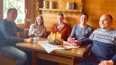 Bild: fjo
"Bockl-Blech" um Philipp Bauriedl (rechts) lässt pünktlich ab dem Heiligen Abend ein eigenes Weihnachtskonzert online erklingen.