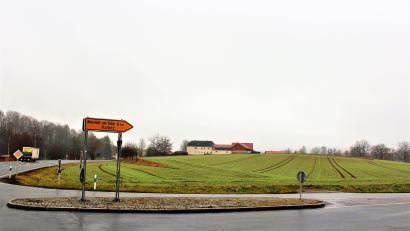 Bild: stg
Auf dieser Fläche bei Senkendorf soll das neue Kastler Gewerbegebiet entstehen.