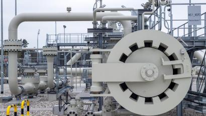 Archivbild: Jens Büttner
Rohrsysteme und Absperrvorrichtungen in der Gasanlandestation von Nord Stream 2 in Lubmin in Mecklenburg-Vorpommern.