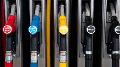 Symbolbild: Sven Hoppe/dpa
Vor den Feiertagen haben die Spritpreise noch einmal deutlich nachgegeben.