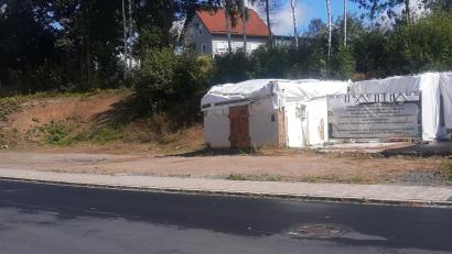 Archivbild: ld
Das muss nun angepackt werden. Der Rest des ehemaligen Gasthauses "Goldener Hirsch" wird verschwinden. Parkplätze sollen hier entstehen und ein 24-Stunden-Markt ist angedacht.