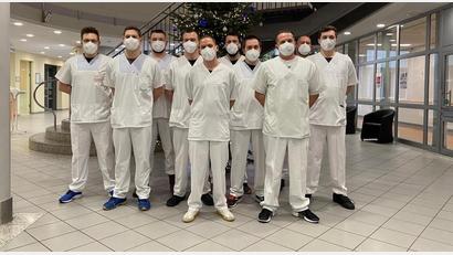 Bild: Stephan Koller
Diese Soldaten der 3. Kompanie des Panzerbataillons 104 auf Pfreimd haben am Montagmorgen ihren Dienst am Amberger Klinikum St. Marien begonnen.