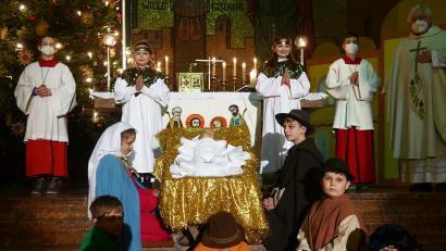 Bild: Kunz
In Herz Jesu verkündeten Kinder die Frohe Botschaft mit einem Krippenspiel.