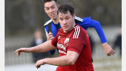 Bild: af
Bastian Lobinger wird auch in der Saison 2022/23 als Spielertrainer der SpVgg Pfreimd fungieren.